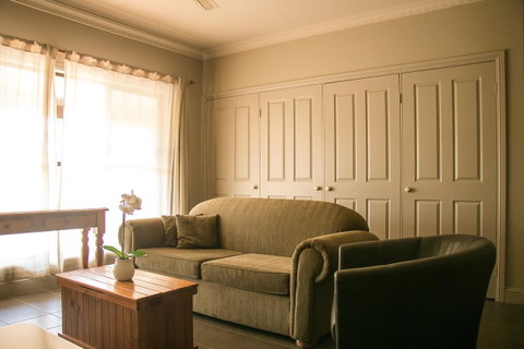 Ironstone Estate Lovedale - Nambucca Heads Accommodation 14