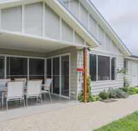 Armidale Cottage - Nambucca Heads Accommodation