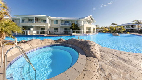 Oaks Port Stephens Pacific Blue Resort - Nambucca Heads Accommodation 1