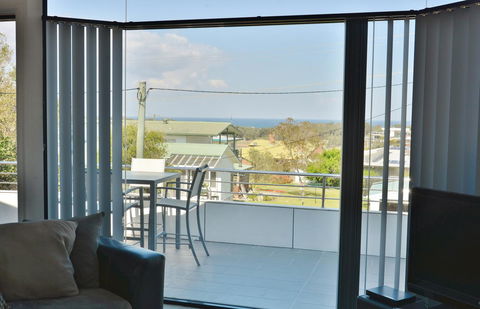 The Boat House - Nambucca Heads Accommodation 1
