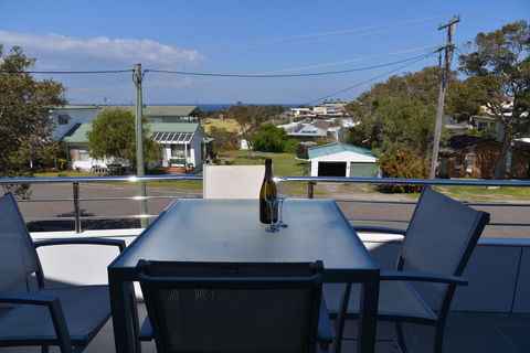 The Boat House - Nambucca Heads Accommodation 2