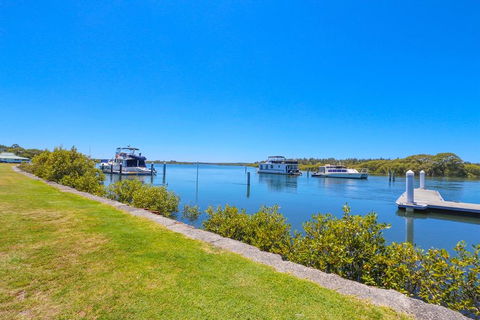 Boathouse Resort (Water Front) - Nambucca Heads Accommodation 7