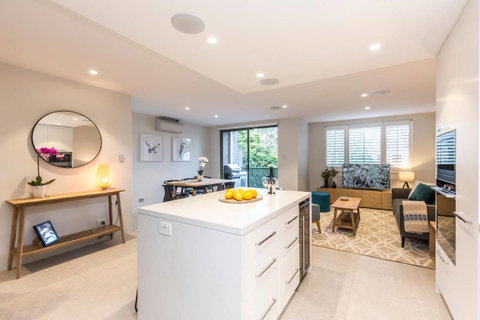 Nobbs Â· Executive 2 Storey Sydney Apartment With Pool - Nambucca Heads Accommodation 2