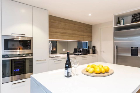 Nobbs Â· Executive 2 Storey Sydney Apartment With Pool - Nambucca Heads Accommodation 3