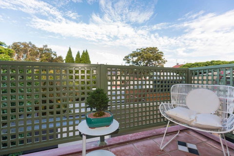Nobbs Â· Executive 2 Storey Sydney Apartment With Pool - Nambucca Heads Accommodation 15