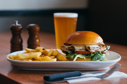 Royal Exhibition Hotel - Nambucca Heads Accommodation 8