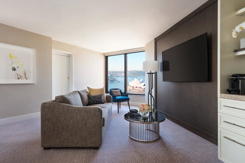 Four Seasons Hotel Sydney - Nambucca Heads Accommodation 1