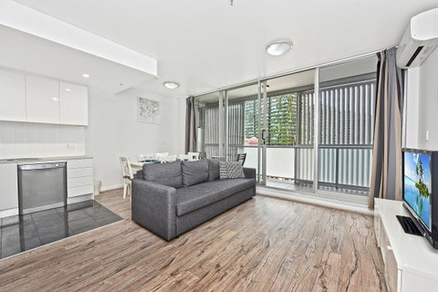 Comfortable Apartment In Central Sydney - Nambucca Heads Accommodation 2