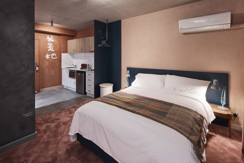The Collectionist Newtown - Nambucca Heads Accommodation 25