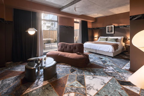 The Collectionist Newtown - Nambucca Heads Accommodation 6