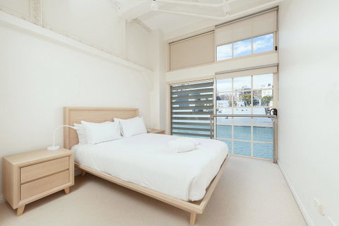 Waterfront Apartment On Sydney Harbour - Nambucca Heads Accommodation 0