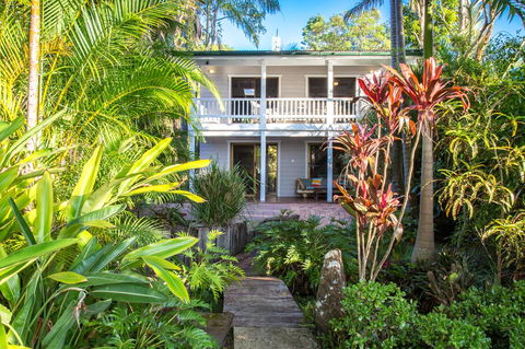 A Beach House At Byron - Nambucca Heads Accommodation 4
