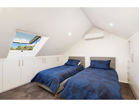 Walk To The City From This Renovated Heritage Gem - Nambucca Heads Accommodation 7