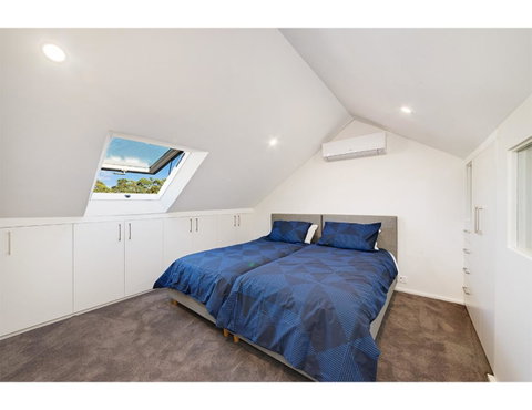 Walk To The City From This Renovated Heritage Gem - Nambucca Heads Accommodation 8