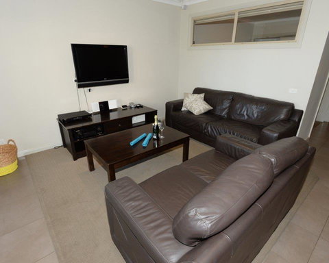Yarrawonga Waterfront Apartments - Nambucca Heads Accommodation 4