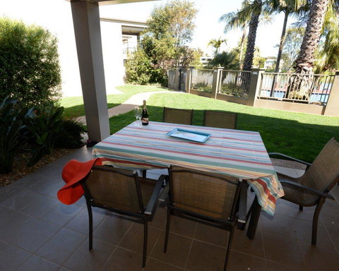 Yarrawonga Waterfront Apartments - Nambucca Heads Accommodation 5