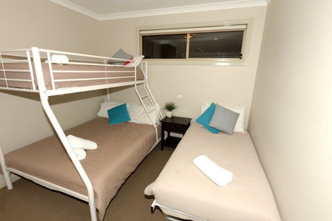Yarrawonga Waterfront Apartments - Nambucca Heads Accommodation 9