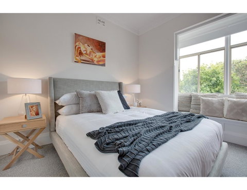 Large, Stylish And Quiet Penthouse Steps From Surf - Nambucca Heads Accommodation 10