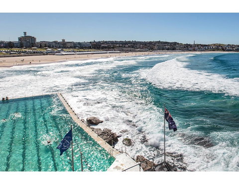 Large, Stylish And Quiet Penthouse Steps From Surf - Nambucca Heads Accommodation 24