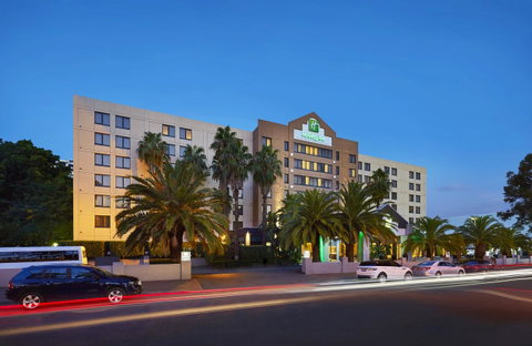 Holiday Inn Parramatta, An IHG Hotel - Nambucca Heads Accommodation 9