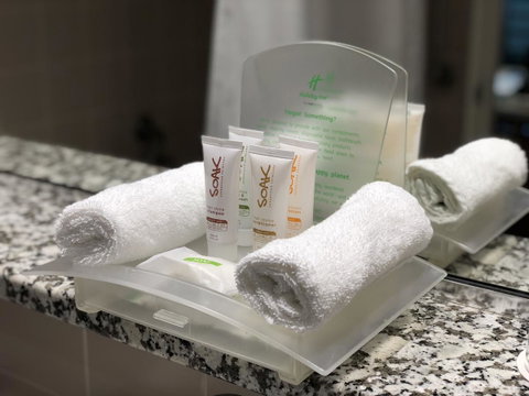 Crowne Plaza Sydney Airport, An IHG Hotel - Nambucca Heads Accommodation 23