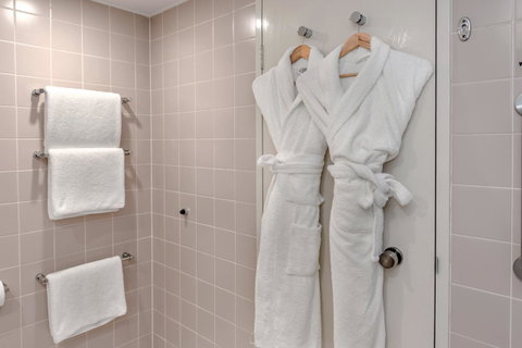 Crowne Plaza Sydney Airport, An IHG Hotel - Nambucca Heads Accommodation 24
