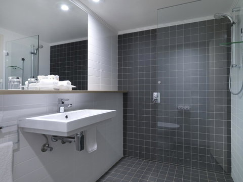 Crowne Plaza Sydney Airport, An IHG Hotel - Nambucca Heads Accommodation 2
