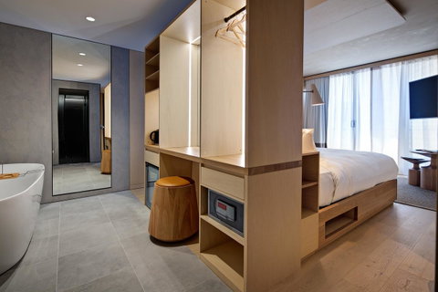 Zara Tower â€“ Luxury Suites And Apartments - Nambucca Heads Accommodation 1