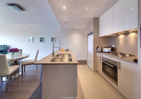 Zara Tower â€“ Luxury Suites And Apartments - Nambucca Heads Accommodation 32