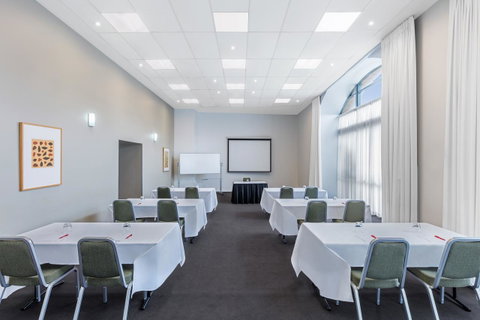 Adina Apartment Hotel Sydney Central - Nambucca Heads Accommodation 10