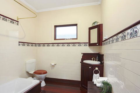 Allegra Cottage Of Leura - Nambucca Heads Accommodation 8