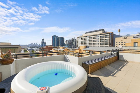 Darling Harbour Penthouse Views+Jacuzzi - Nambucca Heads Accommodation 1