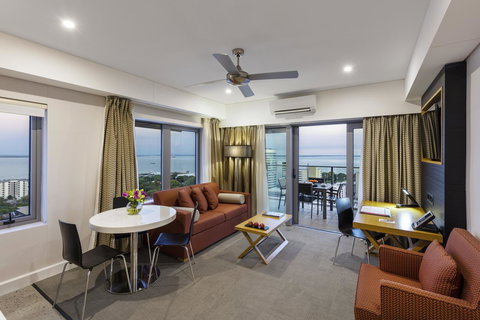 Oaks Darwin Elan Hotel - Nambucca Heads Accommodation 2