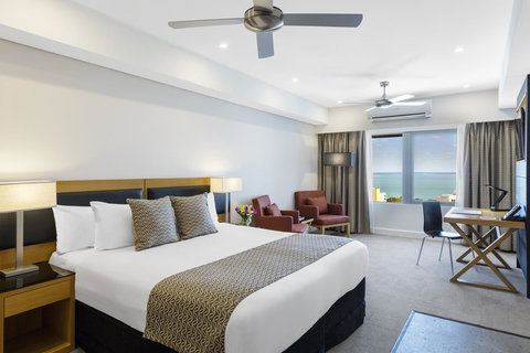 Oaks Darwin Elan Hotel - Nambucca Heads Accommodation 1