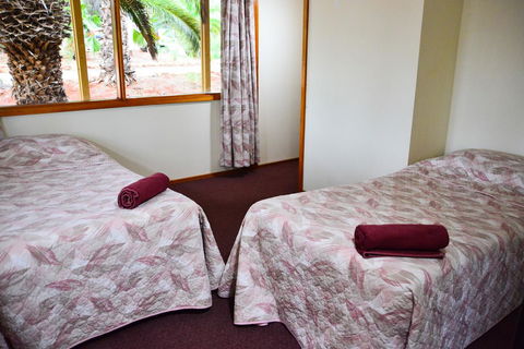 Erldunda Desert Oaks Resort - Nambucca Heads Accommodation 43