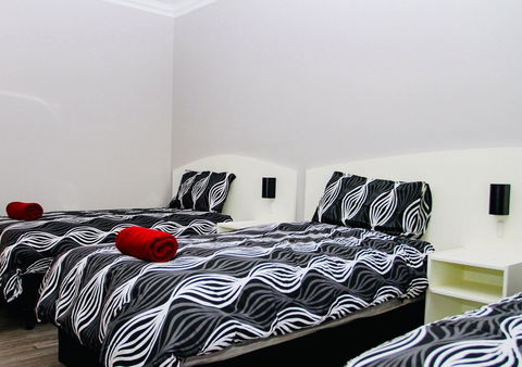 Erldunda Desert Oaks Resort - Nambucca Heads Accommodation 1
