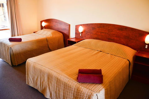 Erldunda Desert Oaks Resort - Nambucca Heads Accommodation 33