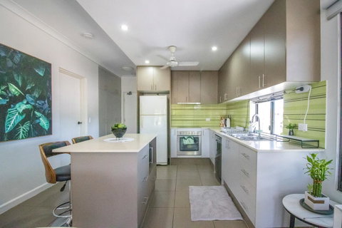 ZEN QUEST - The NOMADS PAD Near Nightcliff Markets & Sunset Foreshore - Nambucca Heads Accommodation 26