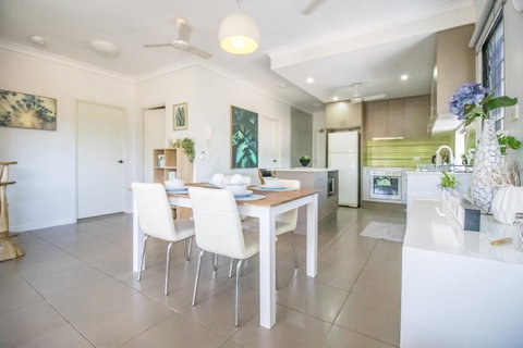 ZEN QUEST - The NOMADS PAD Near Nightcliff Markets & Sunset Foreshore - Nambucca Heads Accommodation 13