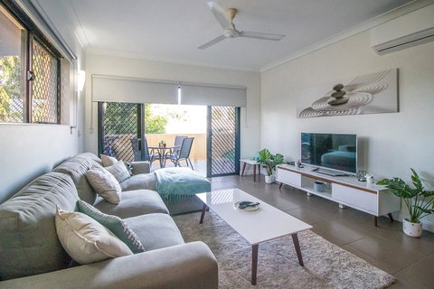 ZEN QUEST - The NOMADS PAD Near Nightcliff Markets & Sunset Foreshore - Nambucca Heads Accommodation 2
