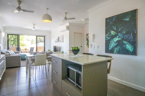 ZEN QUEST - The NOMADS PAD Near Nightcliff Markets & Sunset Foreshore - Nambucca Heads Accommodation 24