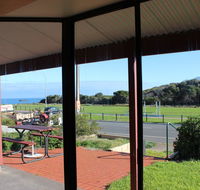 Bott's Beach Retreat - Nambucca Heads Accommodation