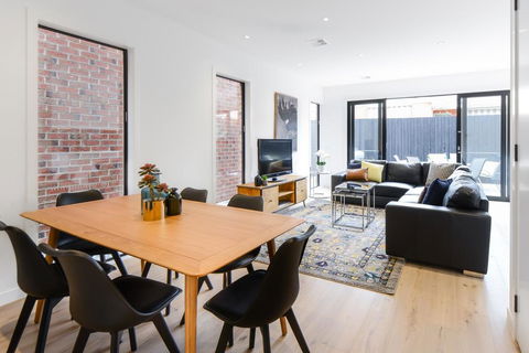 Boutique Stays-Murrumbeena Place 1 - Nambucca Heads Accommodation 1