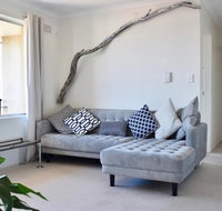 BRIGHT and airy TOP FLOOR apartment with FAB views - Nambucca Heads Accommodation