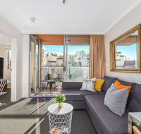 Bright Central Pad with Rooftop Pool Gym  Parking - Nambucca Heads Accommodation