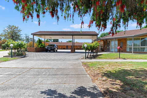Broadford Sugarloaf Motel - Nambucca Heads Accommodation 0