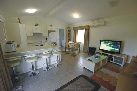 Broke Village Hideaway - Nambucca Heads Accommodation 3