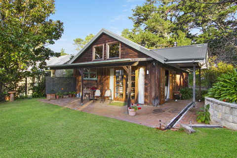 BROWNS COTTAGE - Nambucca Heads Accommodation 0