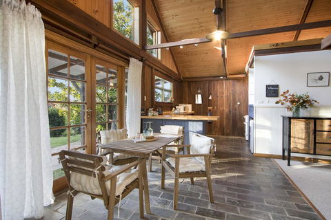 BROWNS COTTAGE - Nambucca Heads Accommodation 2
