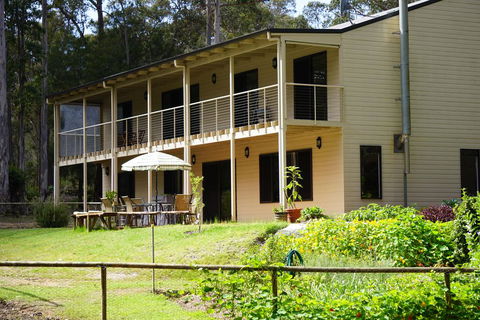 Broxholme B&B - Nambucca Heads Accommodation 0